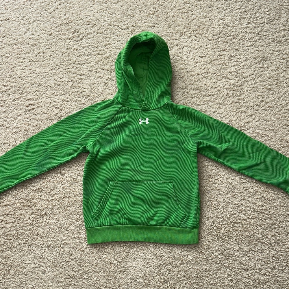 Boys under Armour sweatshirt, size medium